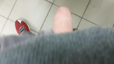 37068